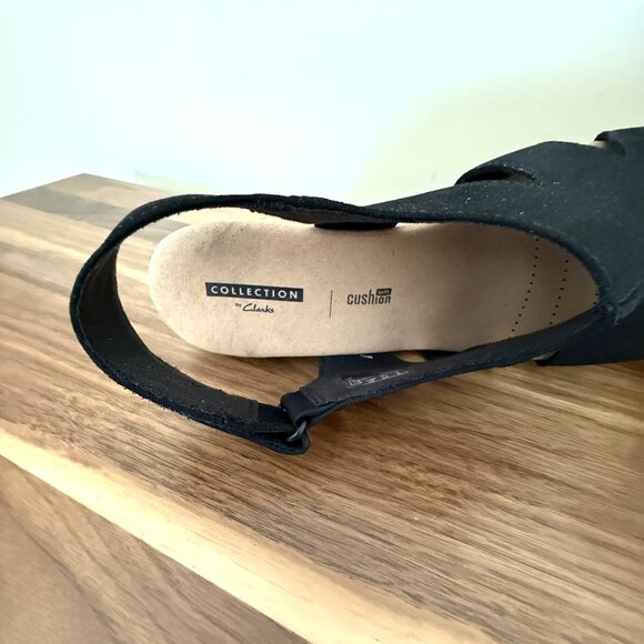 Clarks Collection Women's Annadel Bari Wedge Sandals 8.5W NWOT black suede - Picture 10 of 15